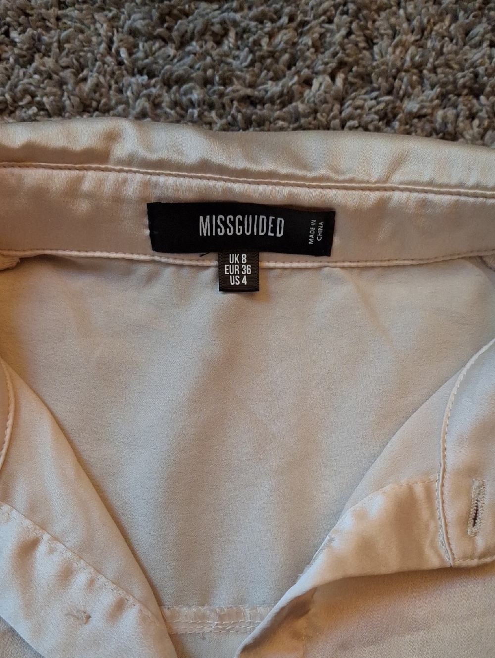 Missguided button down blouse - Picture 2 of 7